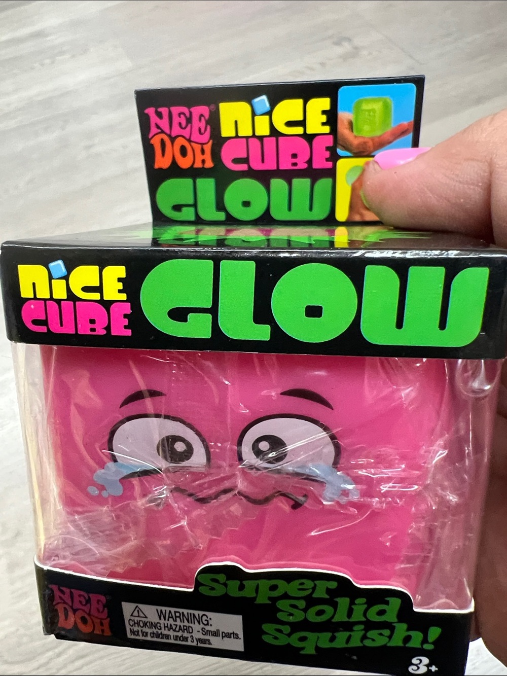 Nice Cube Glow Super Solid Squish - Pink